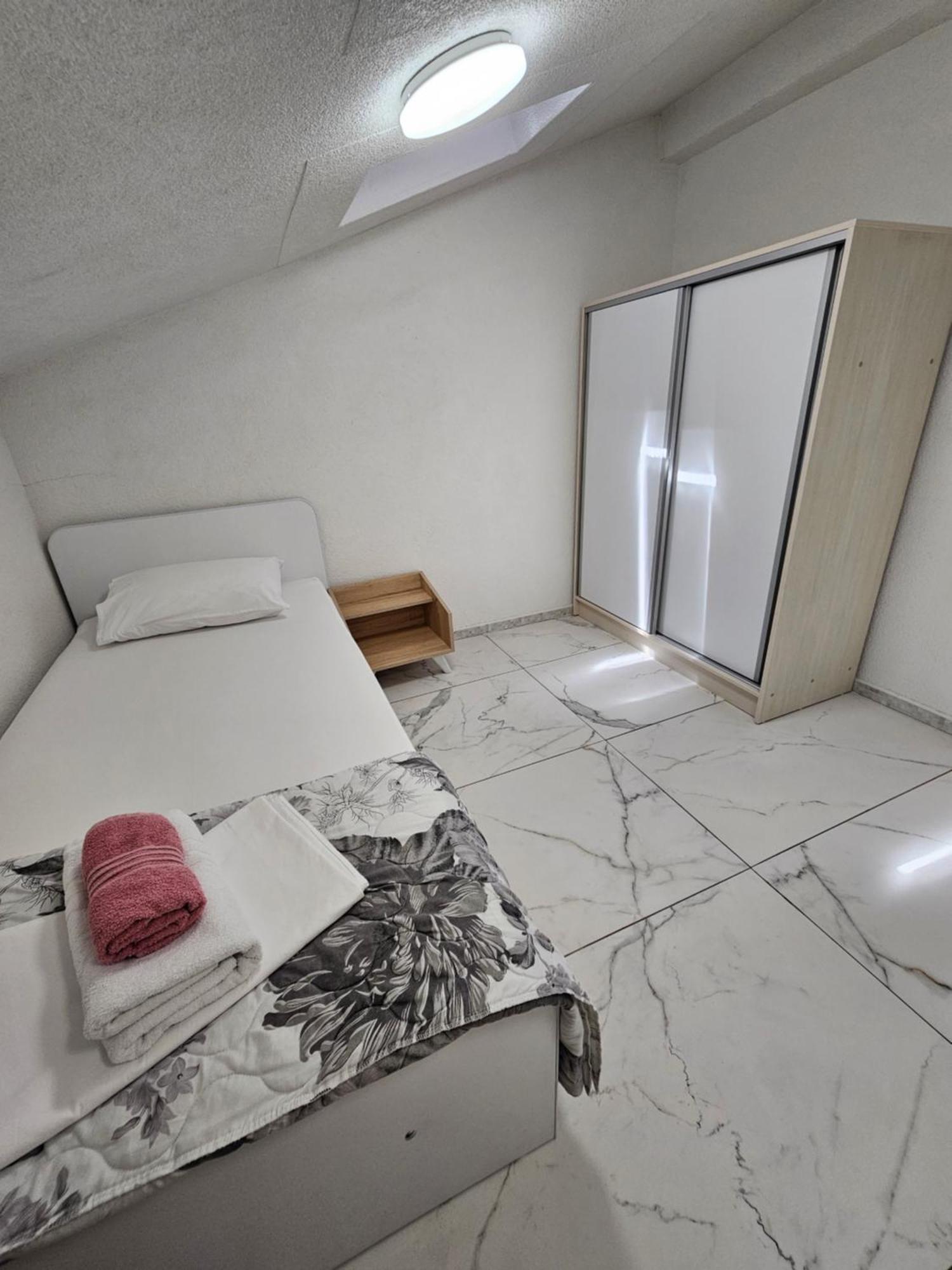 Xxl Apartments City Centar Bitola Extérieur photo